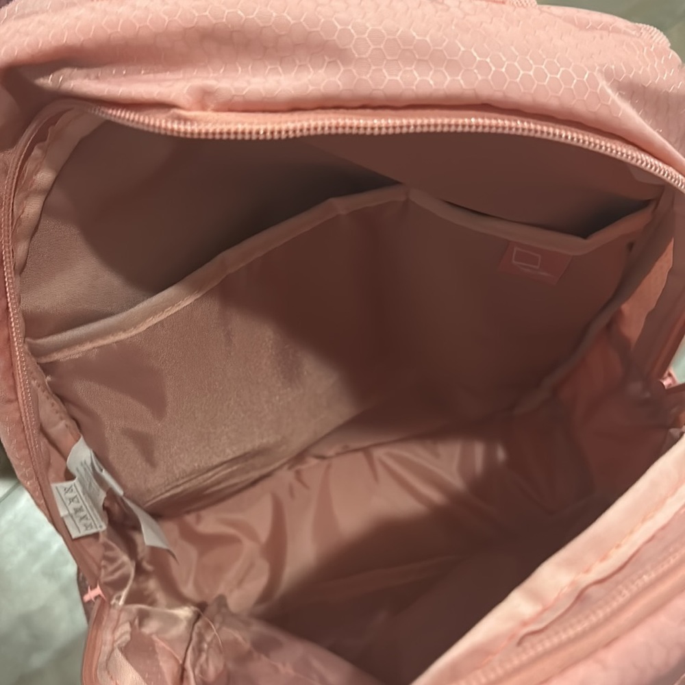 Pink Reebok backpack - Picture 4 of 5